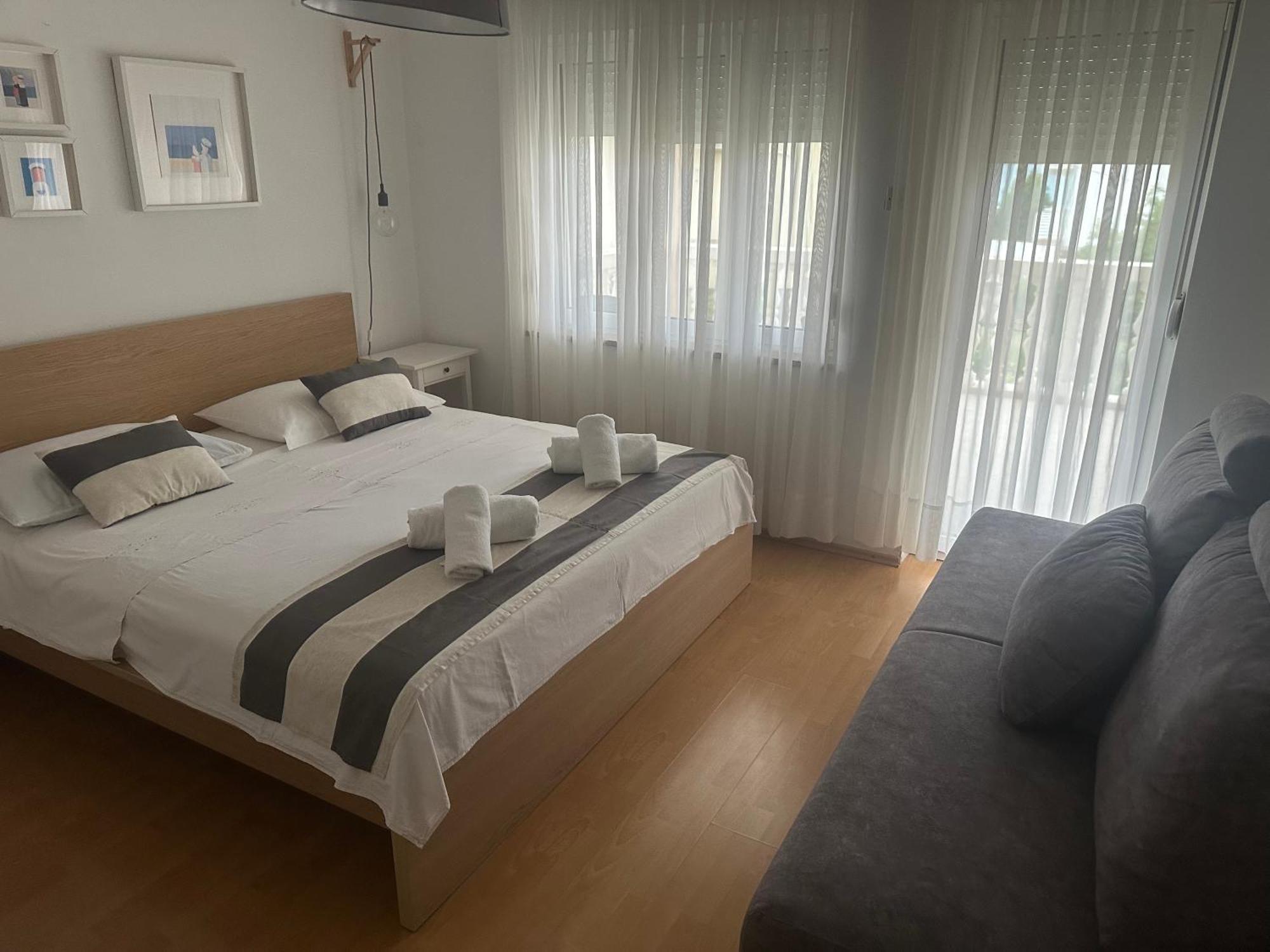 Apartmani Mira Vodice Exterior photo
