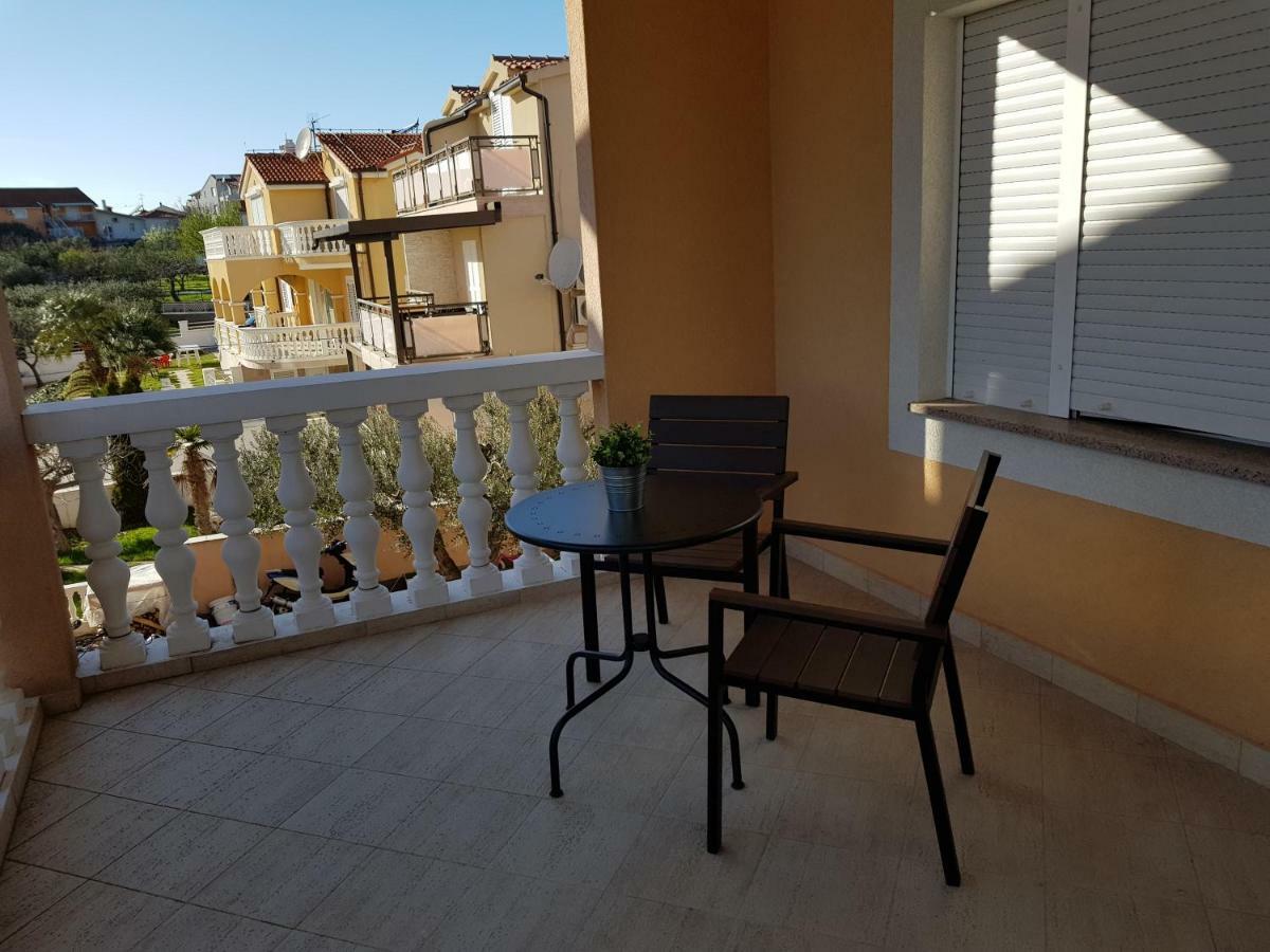 Apartmani Mira Vodice Exterior photo